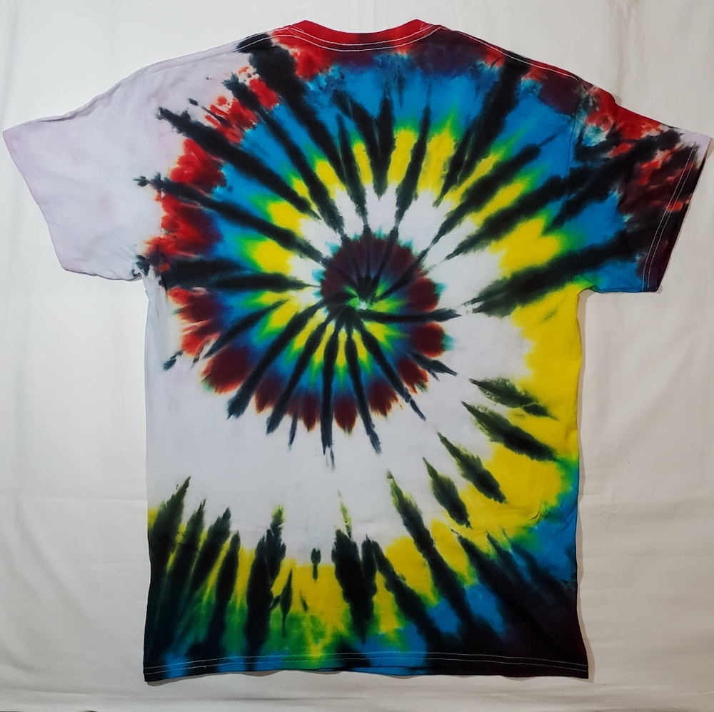 SOLD! New large unisex tie dye shirt - Picture 2 of 2